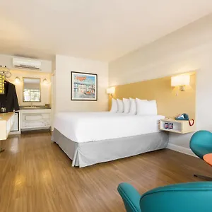 *** Hotel The Thunderbird United States